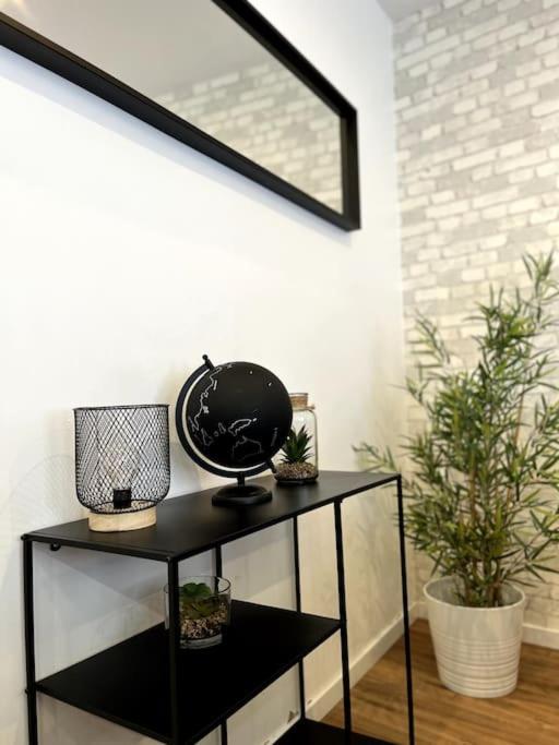 Moderne Appartement - Gare - Centre-Ville เลอม็องส์ ภายนอก รูปภาพ